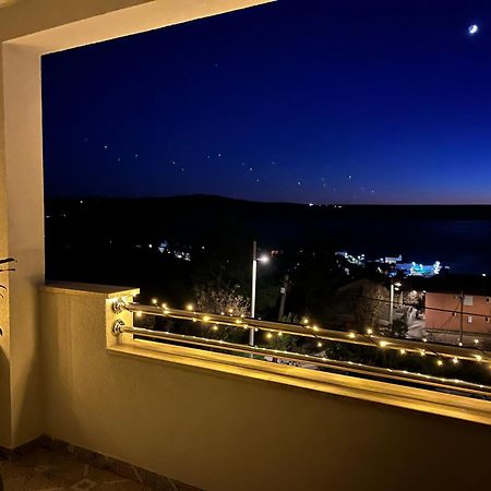 Apartmani Tomeri Starigrad Paklenica Esterno foto