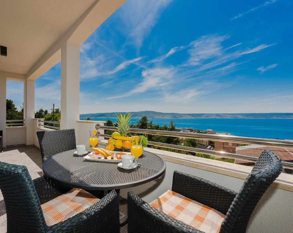 Apartmani Tomeri Starigrad Paklenica Esterno foto