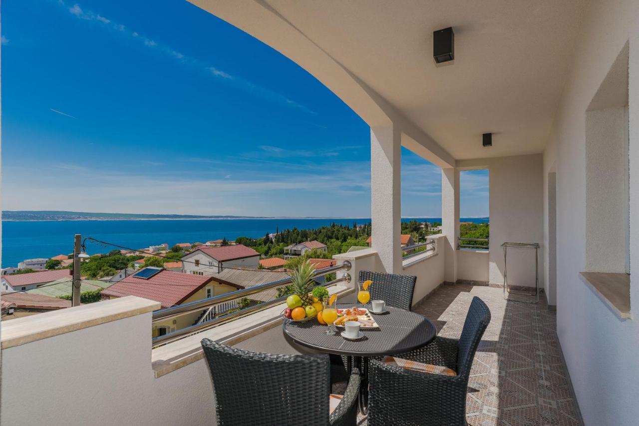 Apartmani Tomeri Starigrad Paklenica Esterno foto