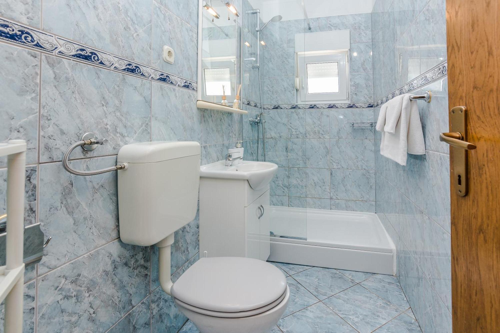 Apartmani Tomeri Starigrad Paklenica Esterno foto